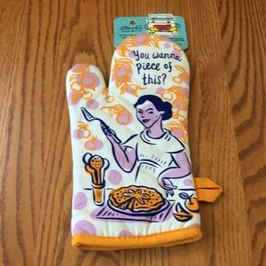 NWT Blue Q Oven Mitt You Wanna Piece of This?